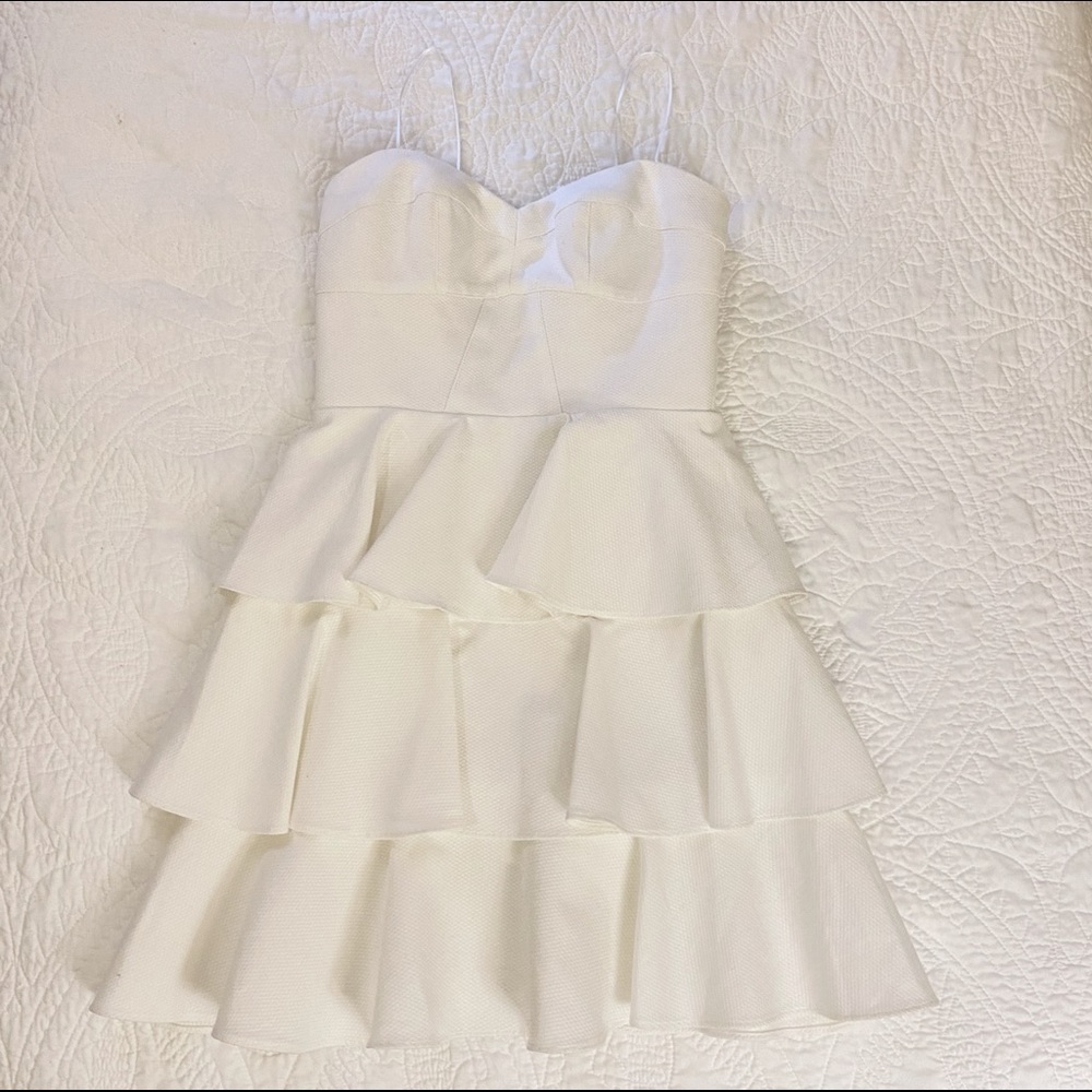 AMANDA UPRICHARD Tiered Ruffle Dress in White Pique 🐇 Size S